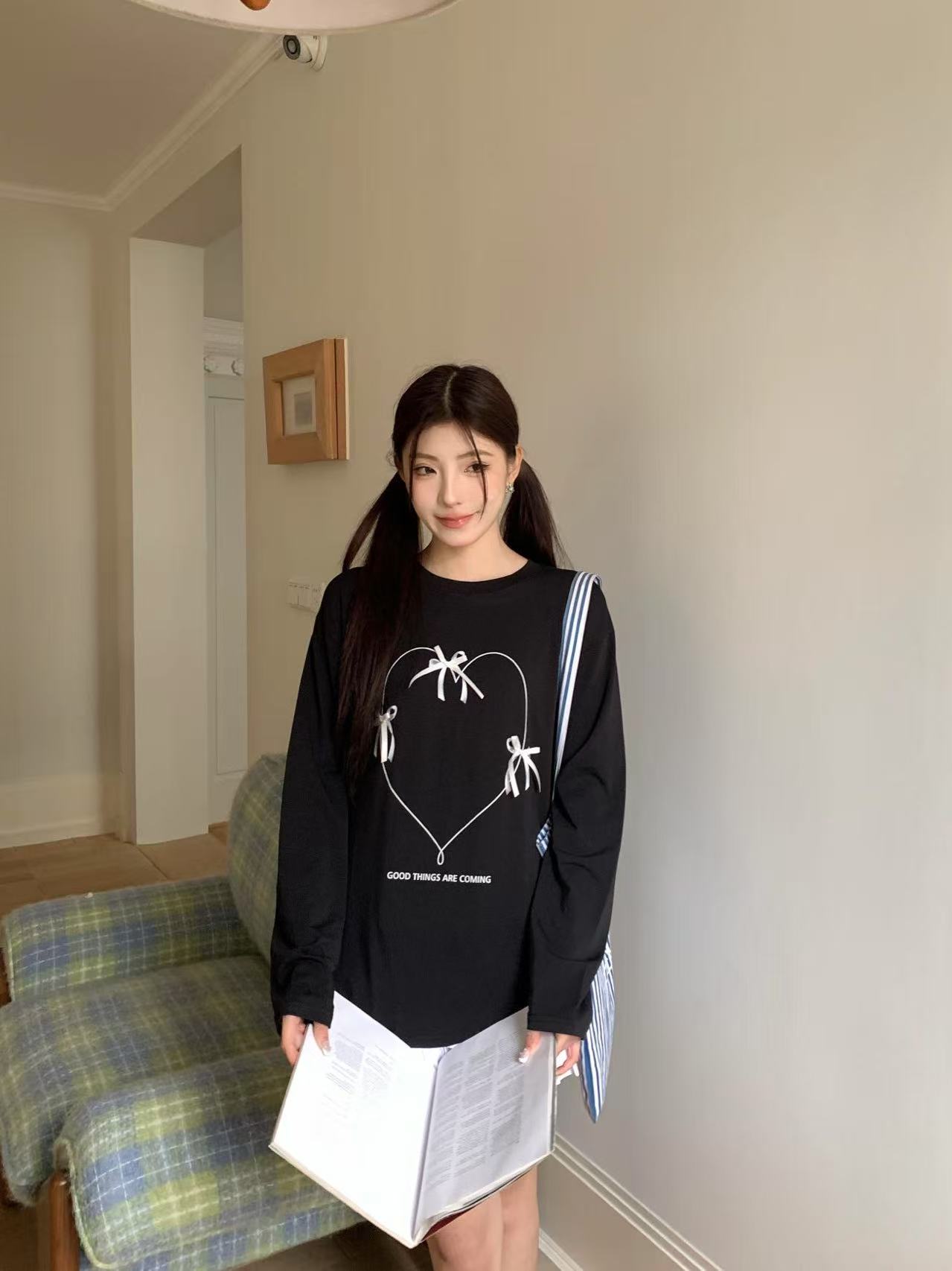 （露露）Eleven#韩系宽松爱心印花蝴蝶结上衣#1589