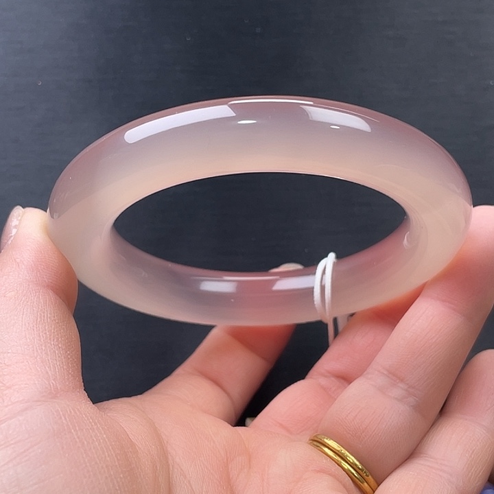 玛瑙/玉髓未镶嵌手镯60.4