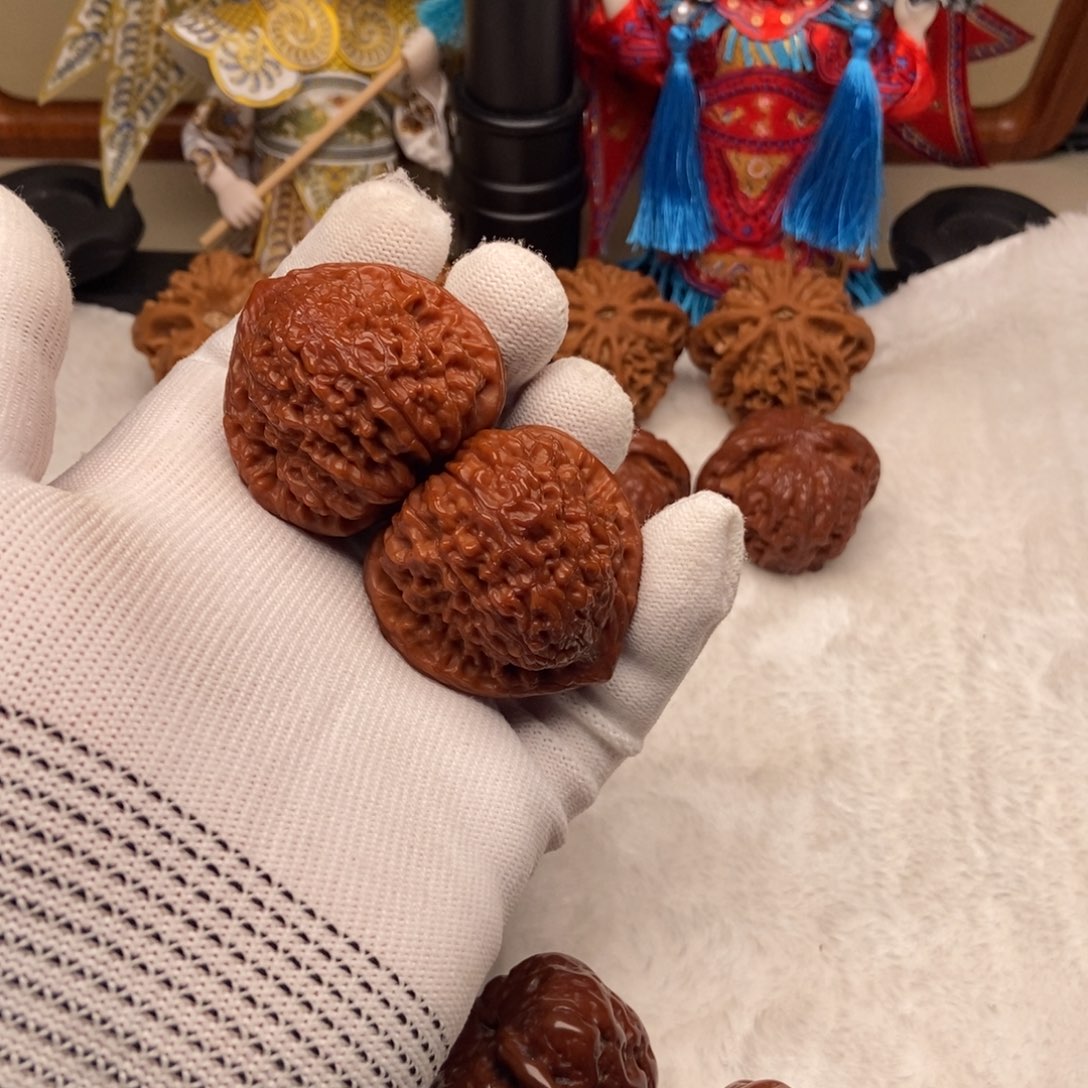 把件文玩核桃血三角狮子头