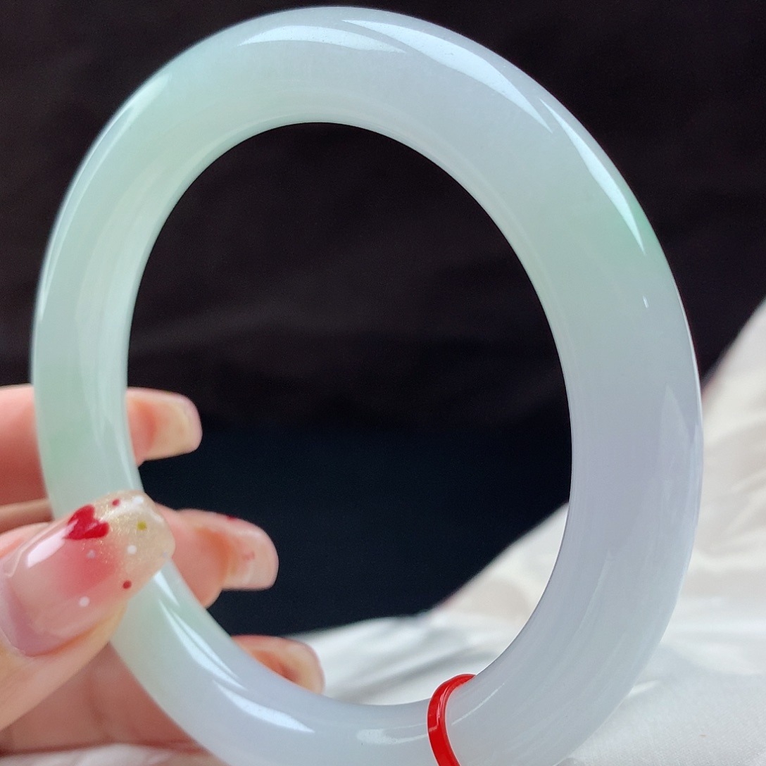 翡翠手镯未镶嵌431907，