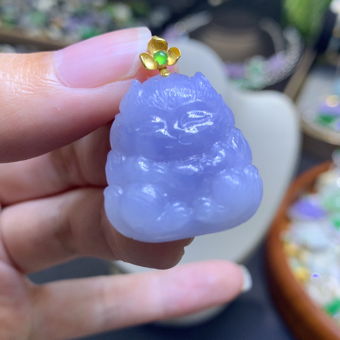 颈饰18K金镶嵌翡翠