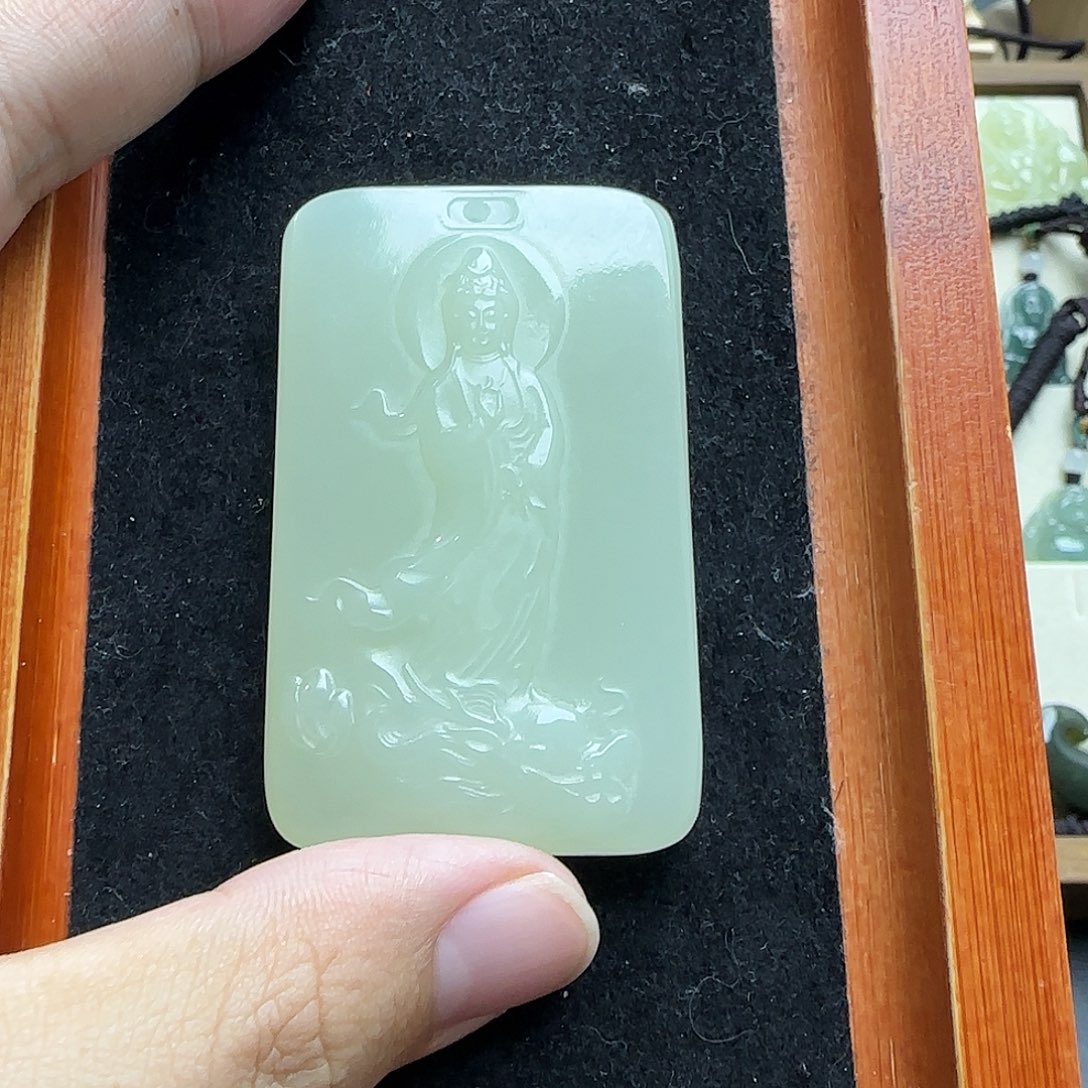 刚***刚和田玉未镶嵌颈饰