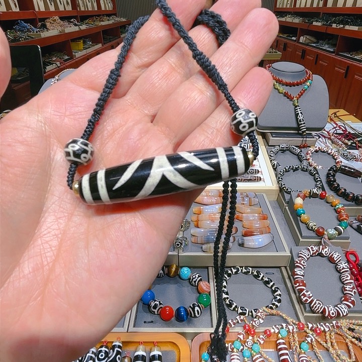 未镶嵌玛瑙/玉髓珠宝奇石