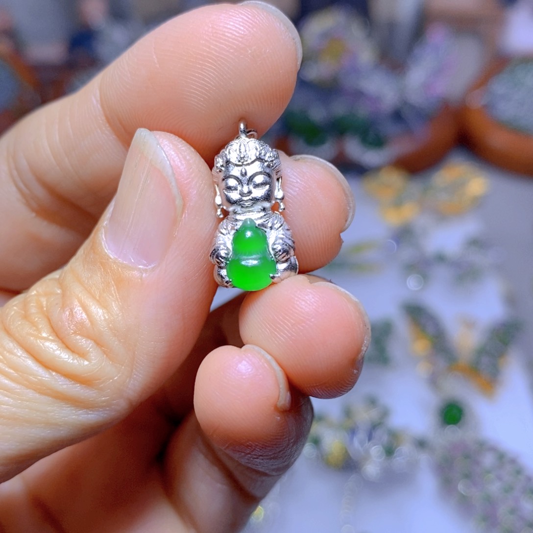 翡翠耳坠银S925镶嵌天然翡翠