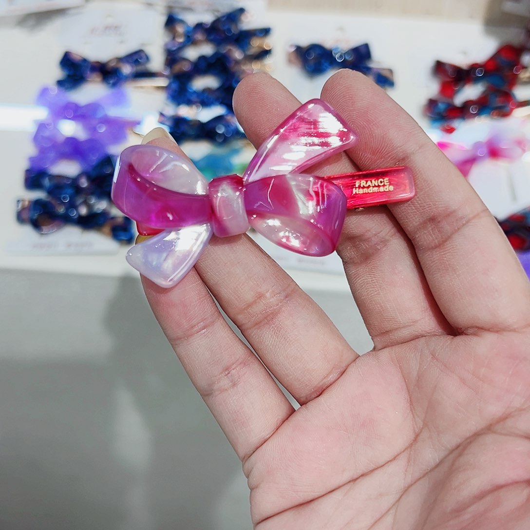 布艺非金属醋酸边夹一个