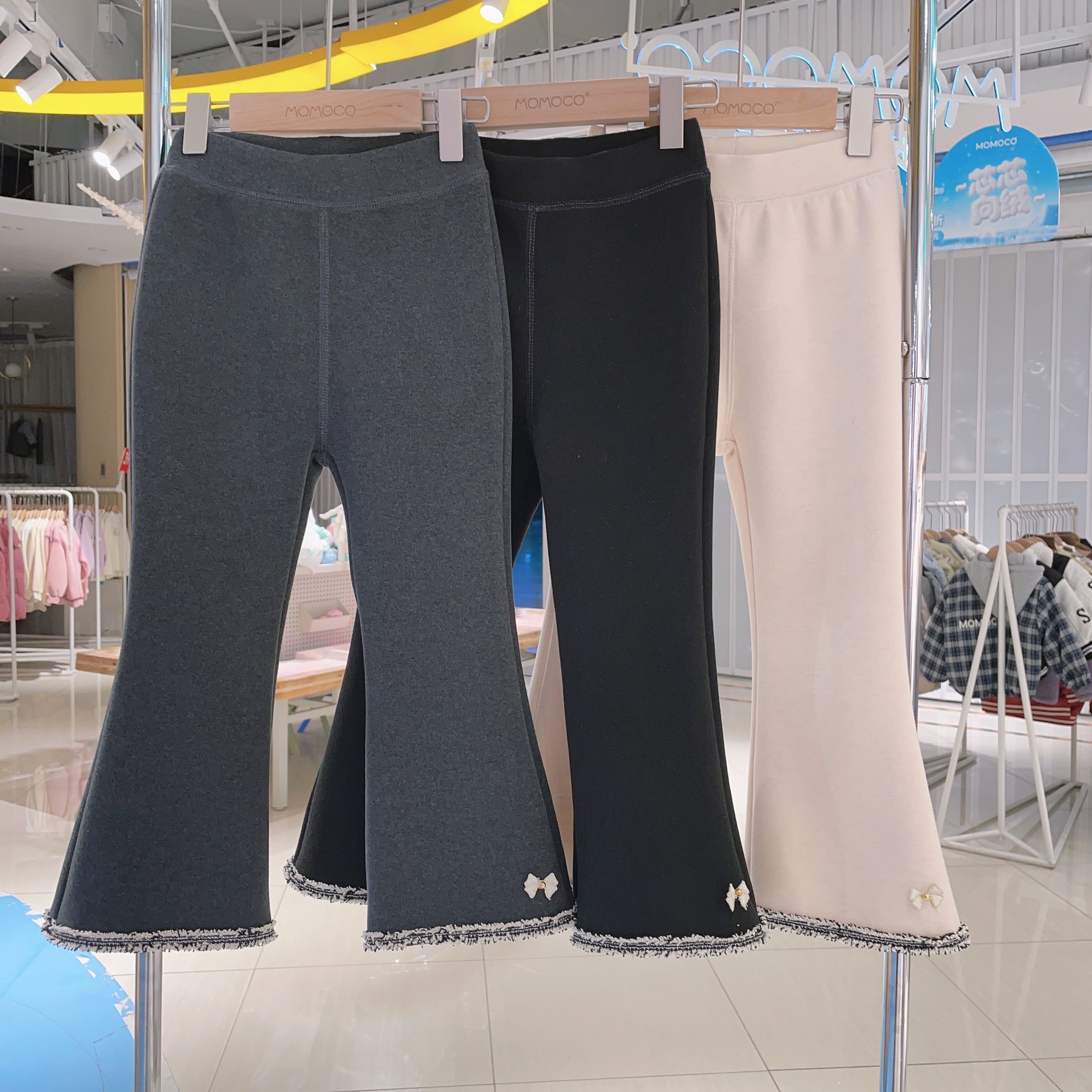 MOMOCO女童冬款儿童新款洋气百搭可爱花边加绒打底微喇裤DSH12131