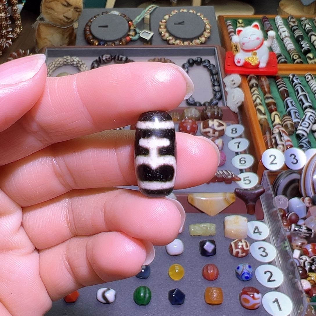 玛瑙/玉髓佩珠未镶嵌