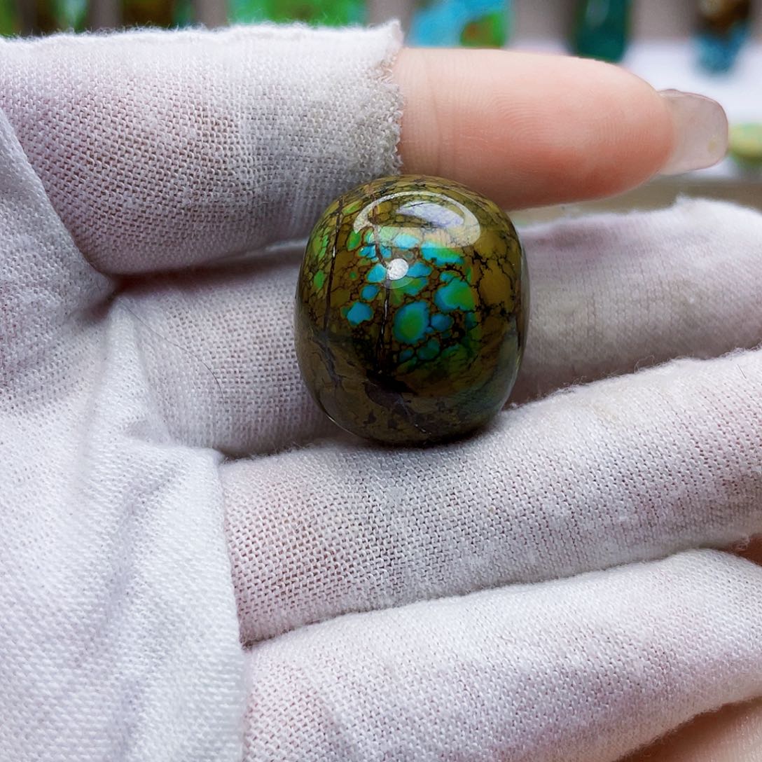 绿松石未镶嵌饰品