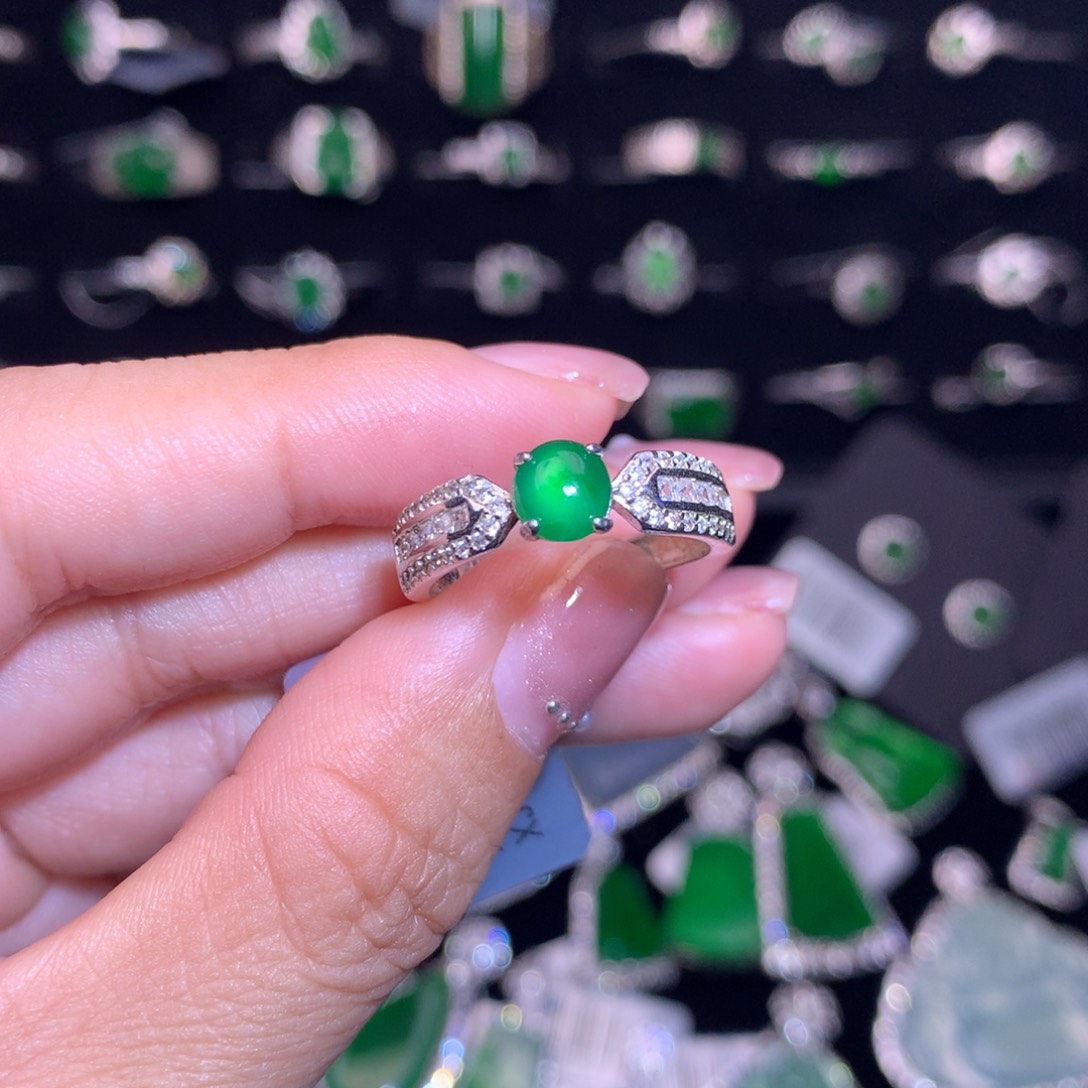 【闪购商品】翡翠戒指银S925镶嵌天然翡翠