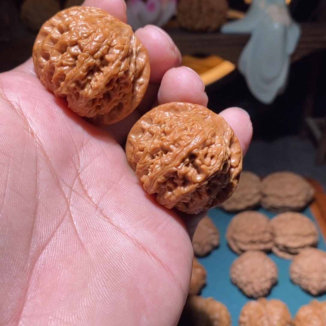 文玩核桃吊坠龙洞裕41