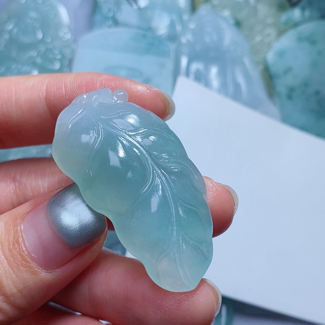 定制翡翠未镶嵌毛货付款后确认抛光