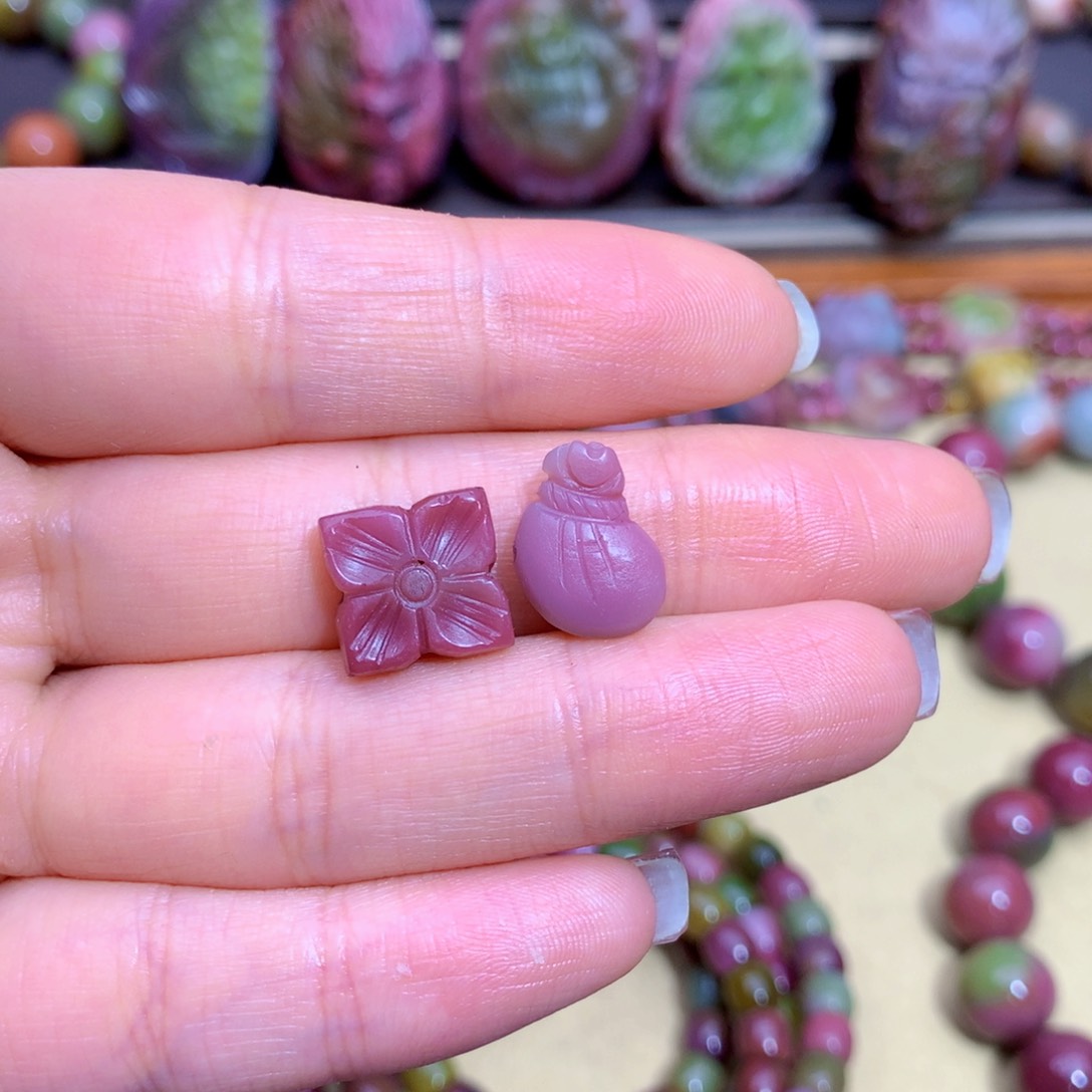 玛瑙挂件未镶嵌盐源