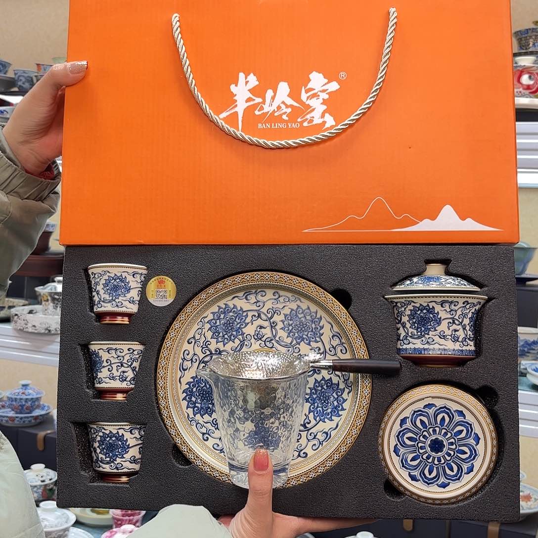 盖碗里的水煮开后放