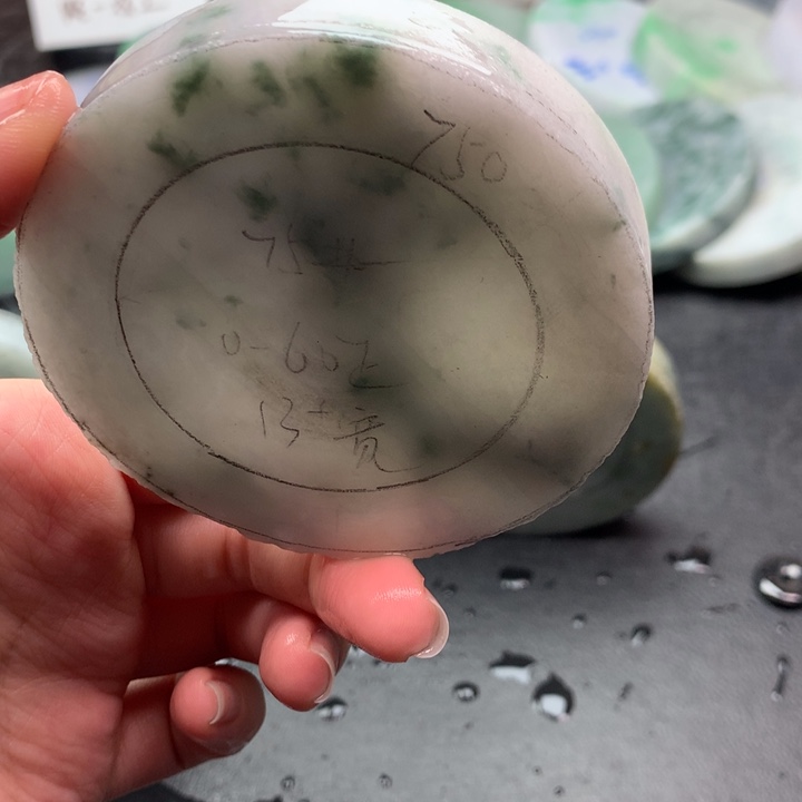 未镶嵌翡翠定制翡翠