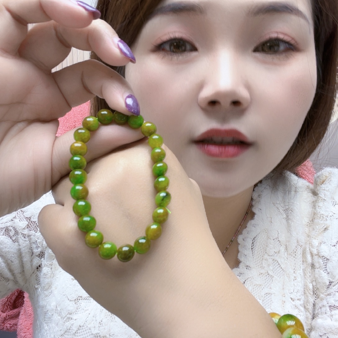 翡翠未镶嵌颈饰手链