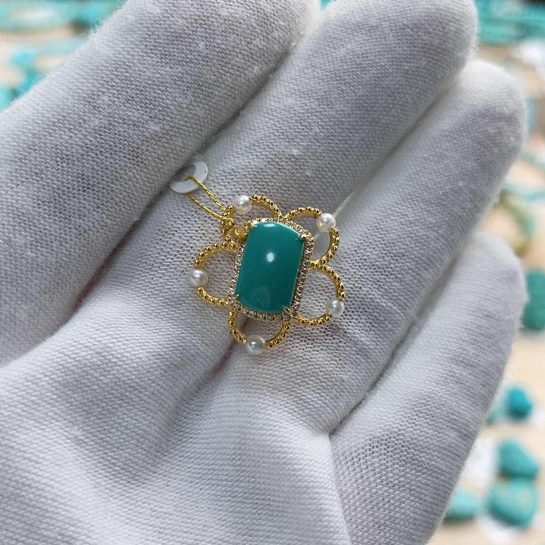 绿松石珠宝奇石18K金镶嵌