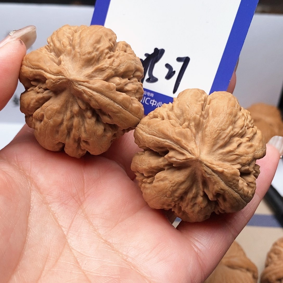 【闪购商品】文玩核桃把件下**人文玩核桃把件27