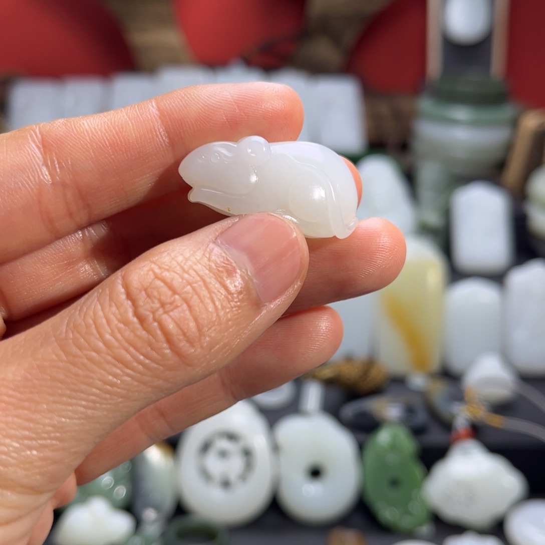 和田玉吊坠(赠链)未镶嵌