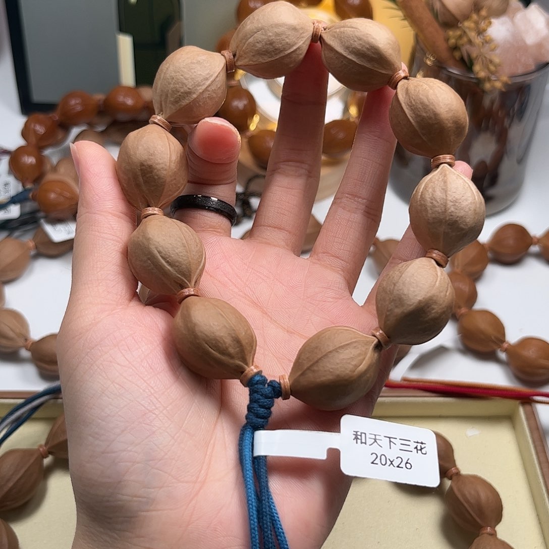 蒋***蔣橄榄核手串梅林铁核2026