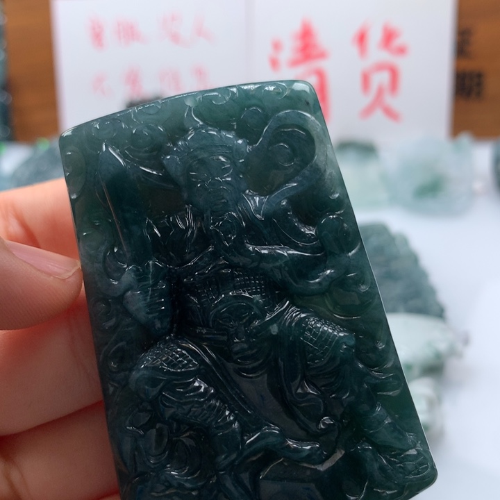翡翠颈饰未镶嵌保真天然A货翡翠