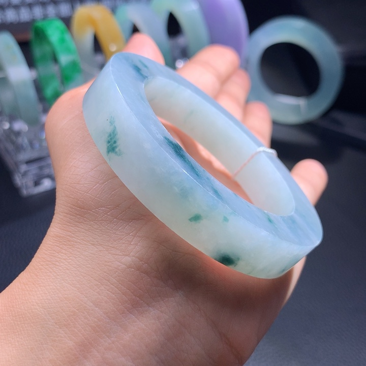 未镶嵌翡翠定制翡翠