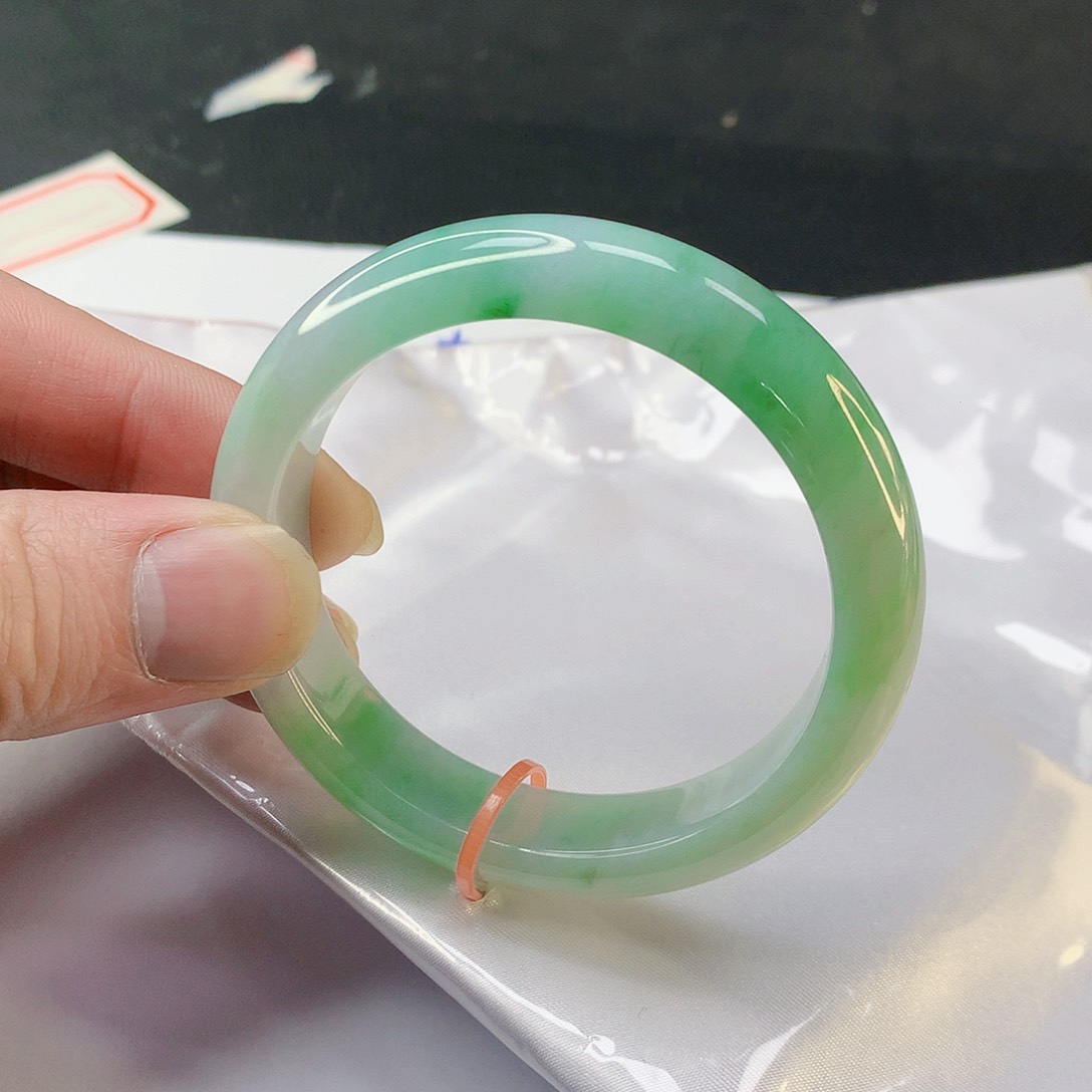 翡翠手镯未镶嵌024缅甸天然翡翠A货