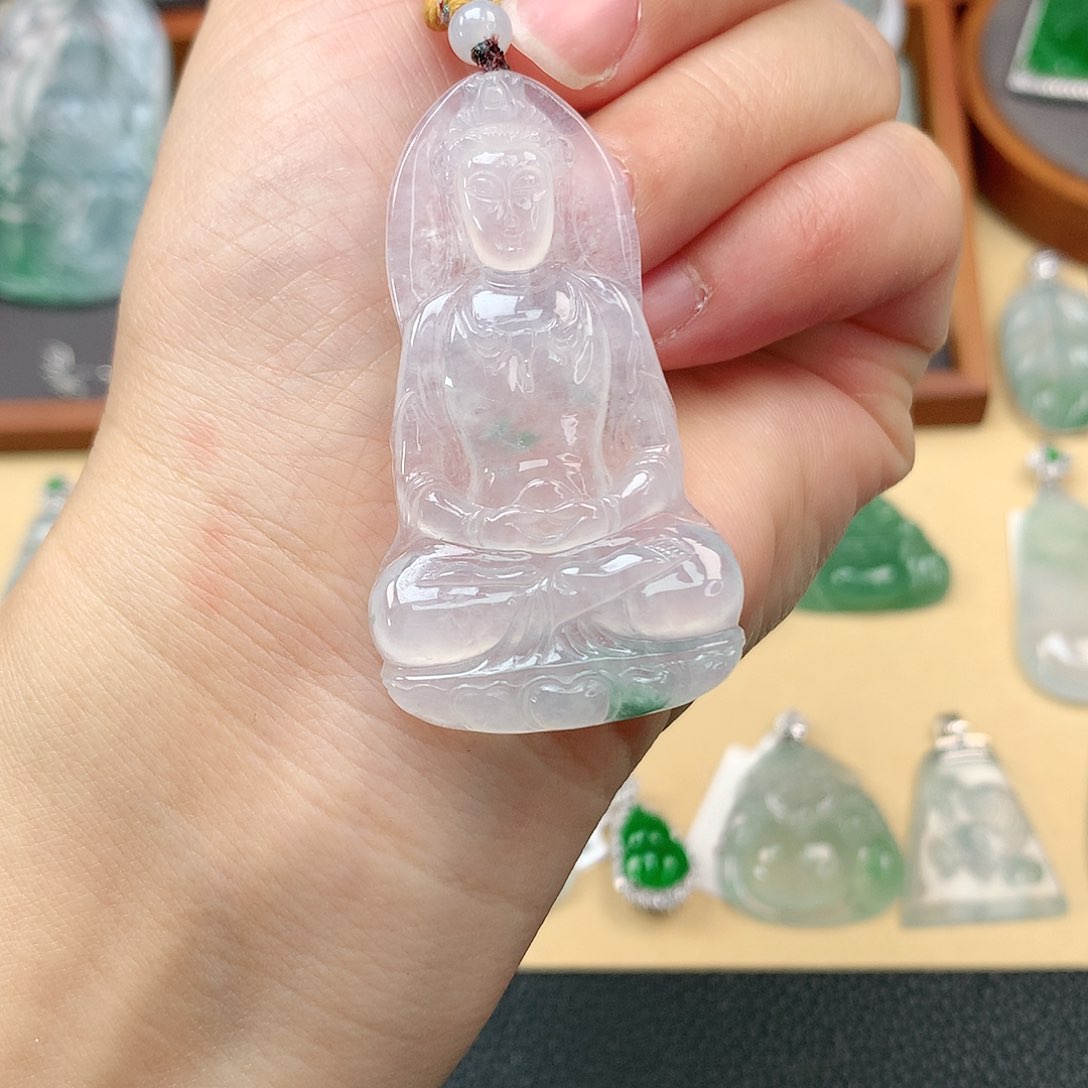 翡翠颈饰未镶嵌观音