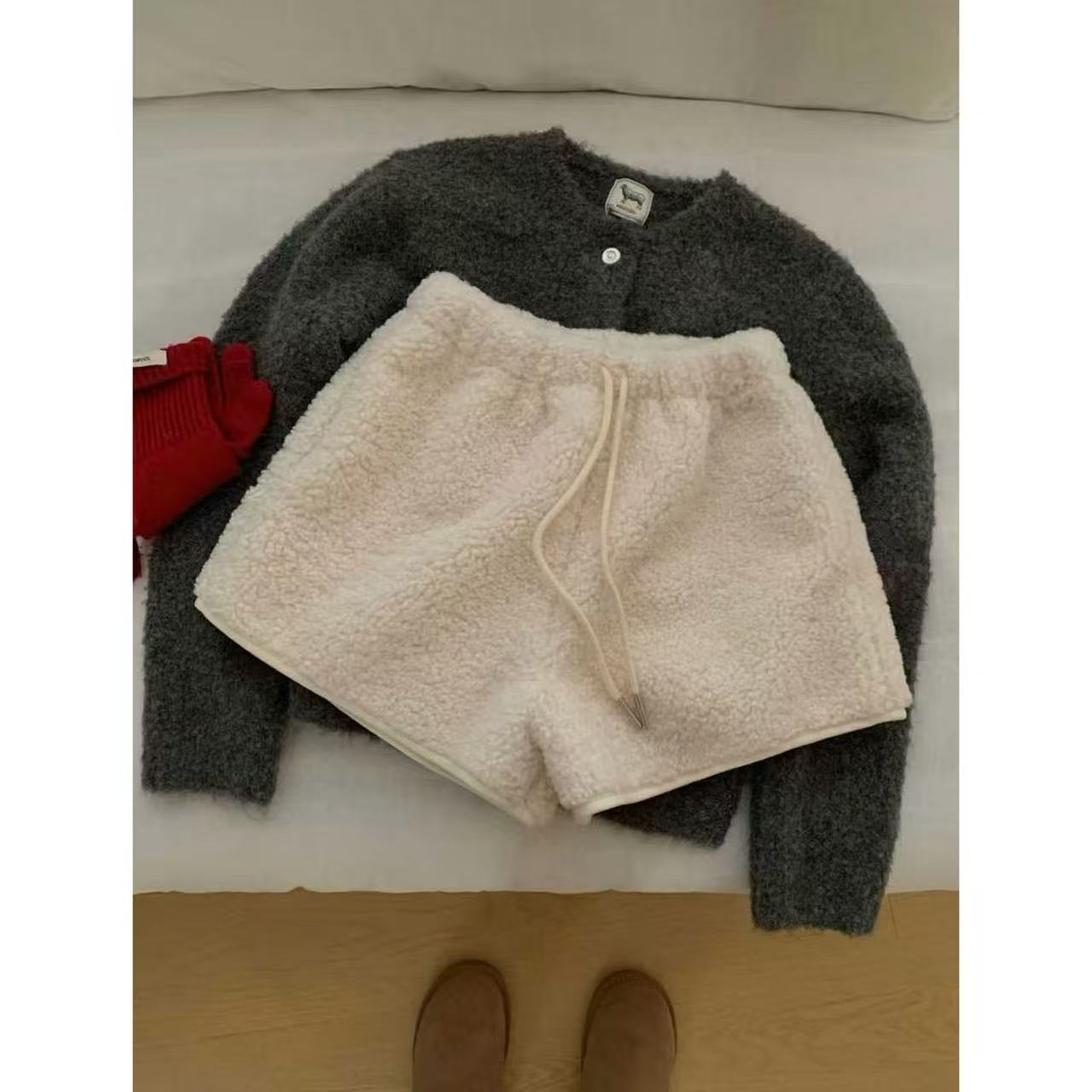 TOMATO-“毛毛短裤”冬季百搭韩系欧尼必备显瘦短裤#70021