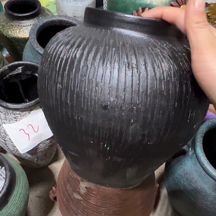 黑色坛子高20口11默认打孔