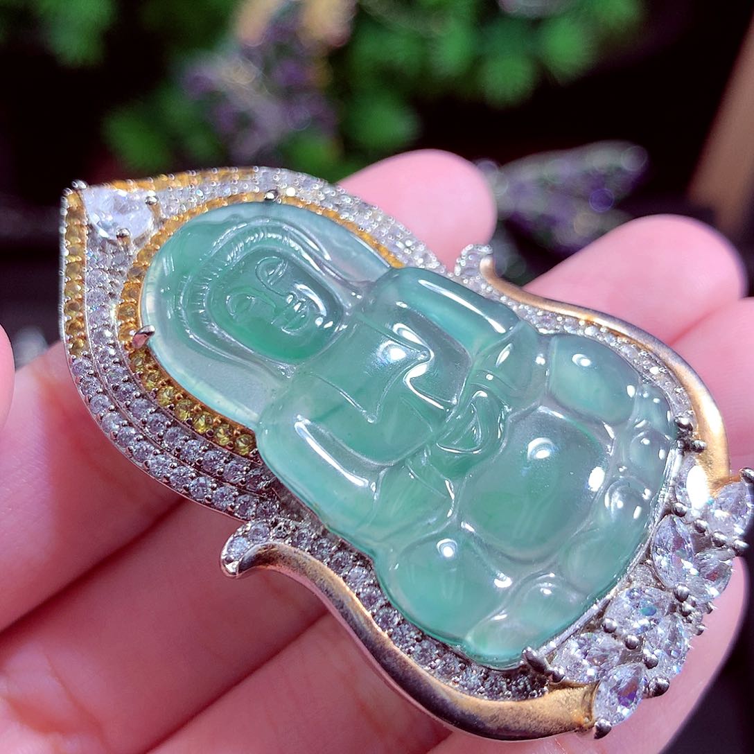 颈饰未镶嵌翡翠天然