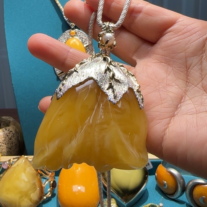 琥珀未镶嵌颈饰波兰设计款琥珀蜜蜡