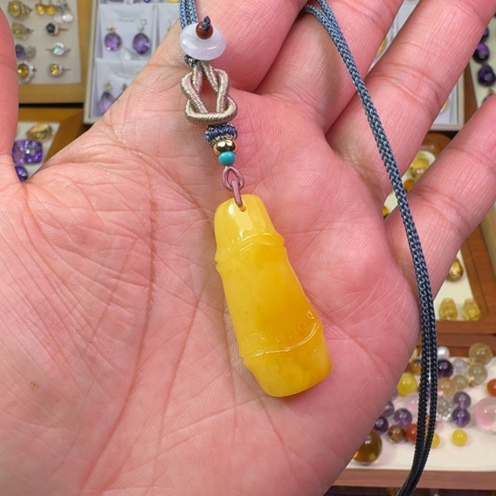 蜜蜡未镶嵌颈饰吊坠