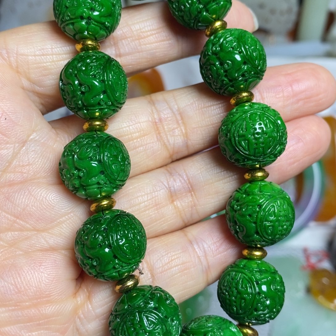 喜***华和田玉（糖玉）未镶嵌颈饰