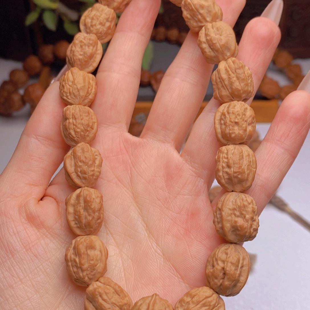 手串桃核14的手持