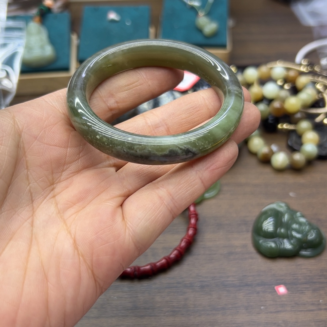 和田玉未镶嵌手镯53.3圈围176