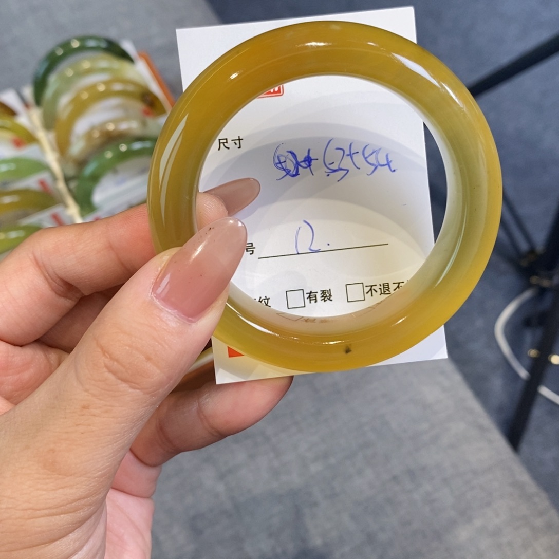 蛇纹石玉未镶嵌岫玉