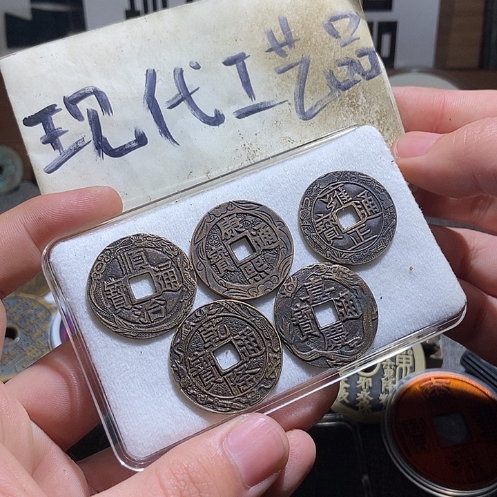 铜现代翻砂制作工艺品