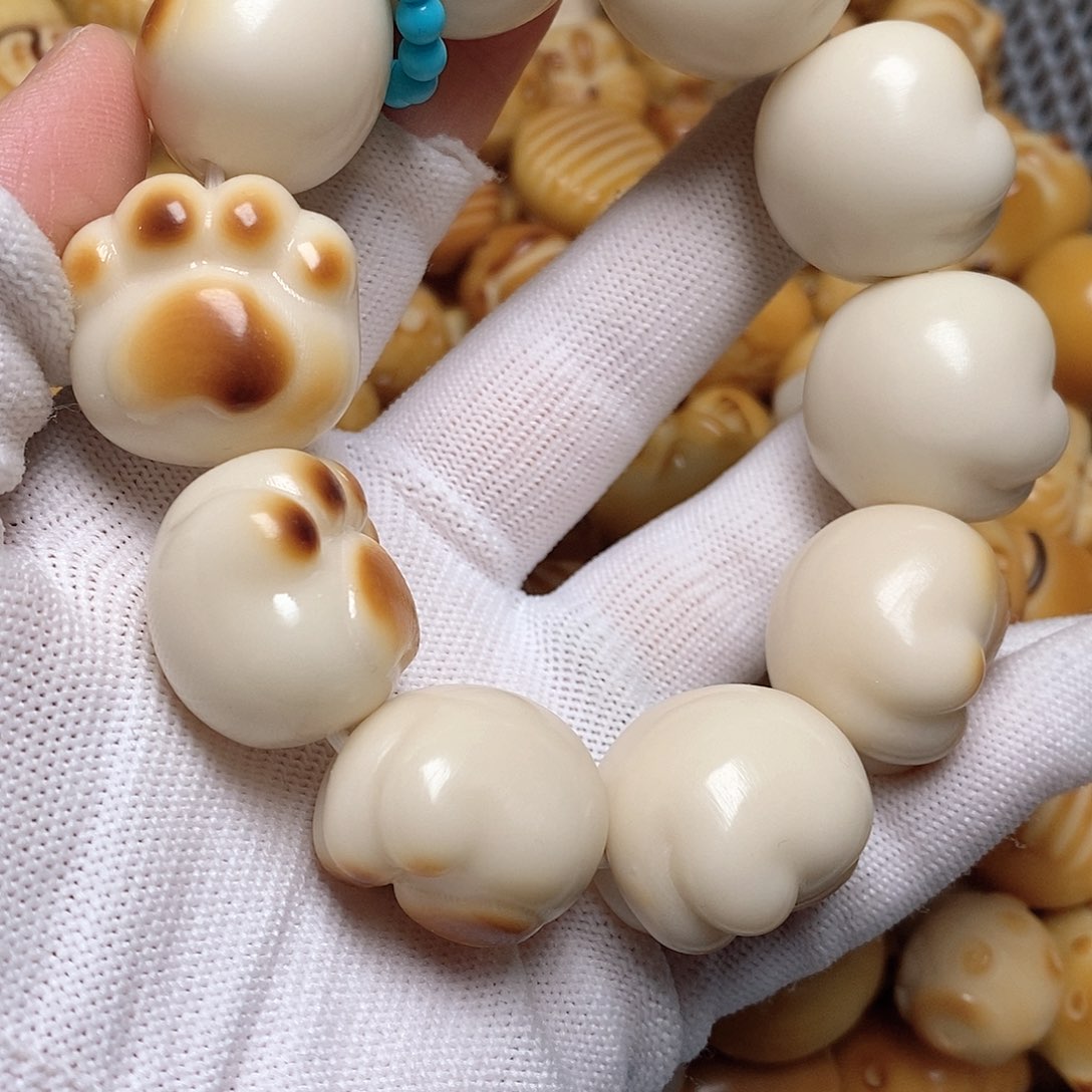 菩提根/象牙果吊坠炭烤全品大熊掌