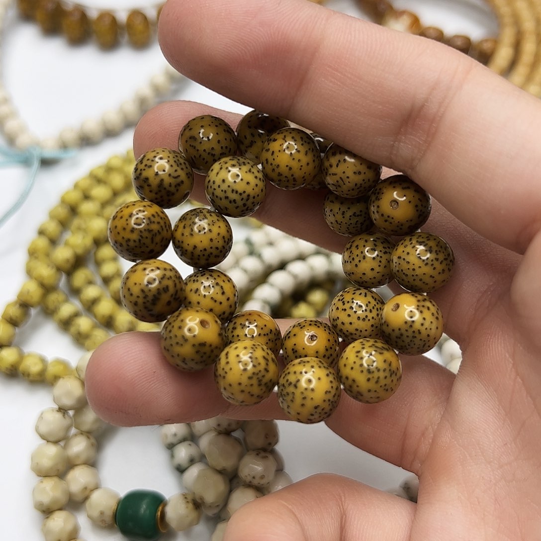 星月菩提手串高*胖1.0。          