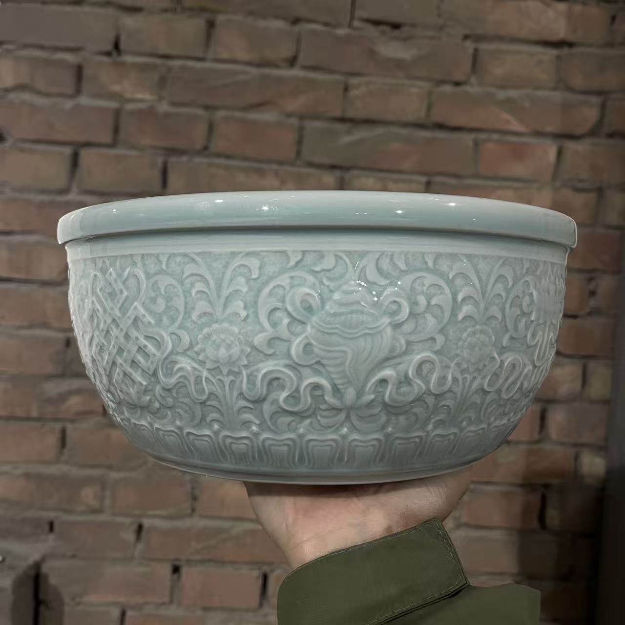 耀州窑二级瑕疵八宝纹大面盆1只