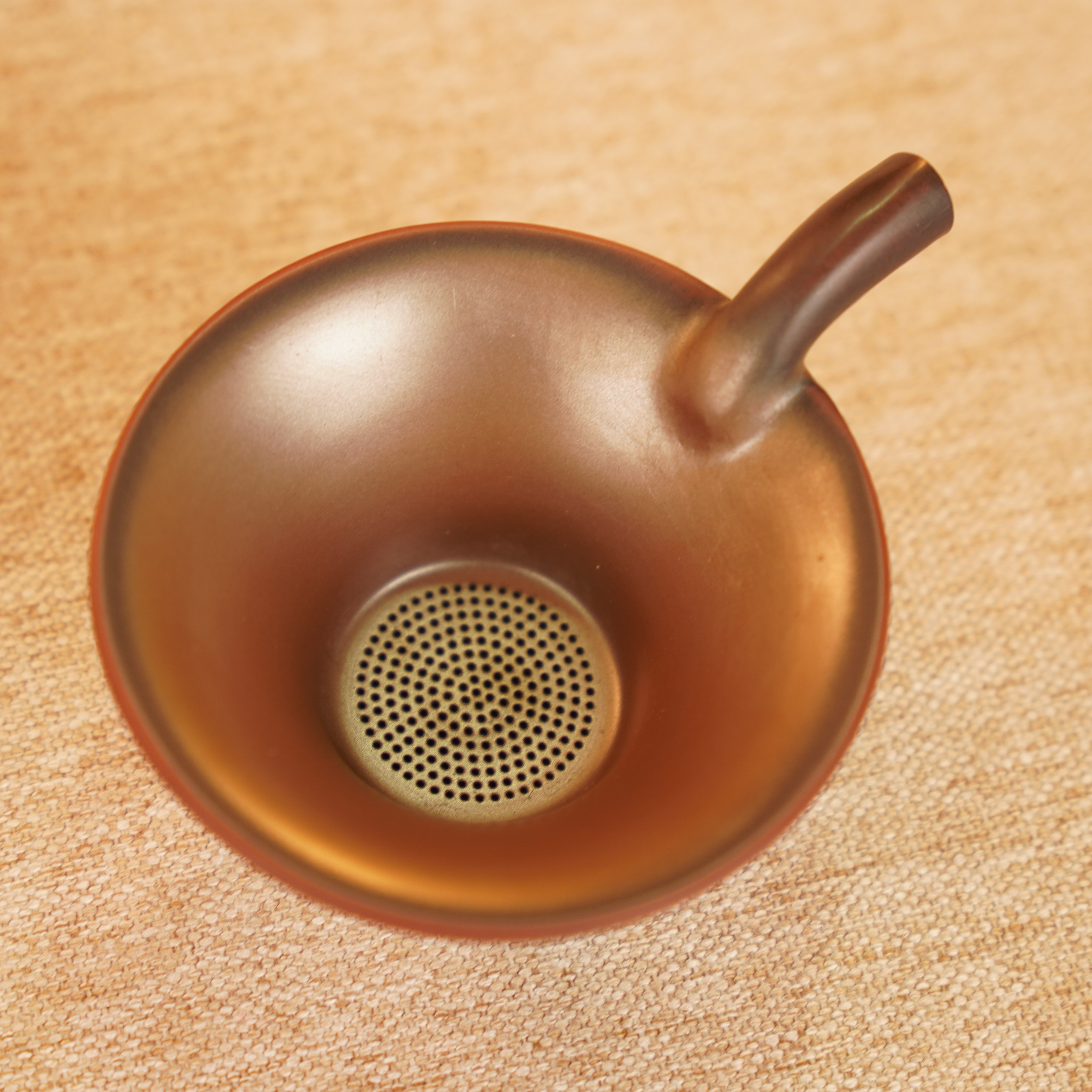 广西钦州坭兴陶茶漏