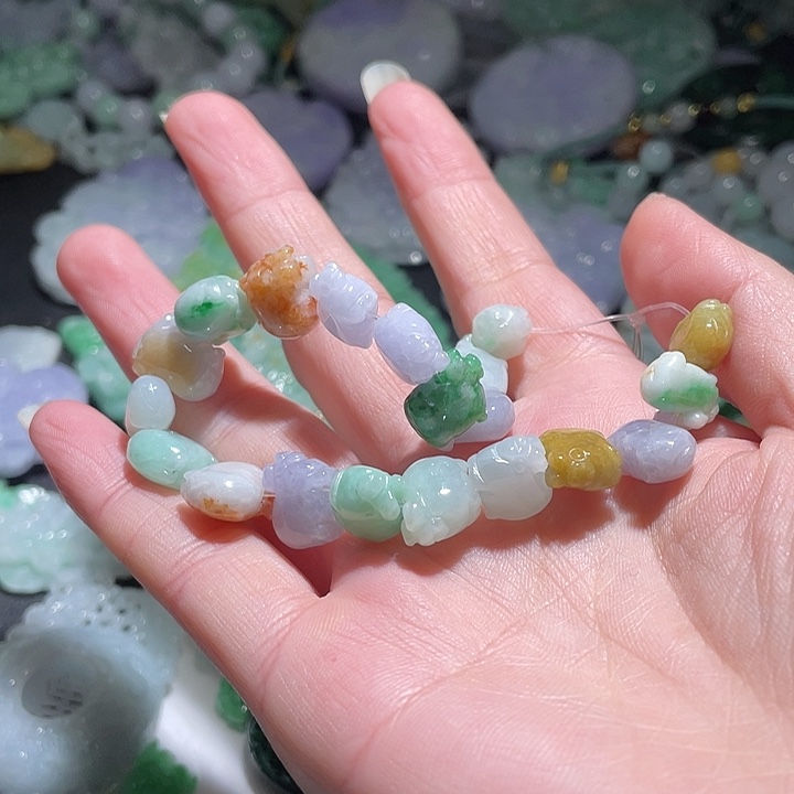 颈饰未镶嵌翡翠我***点