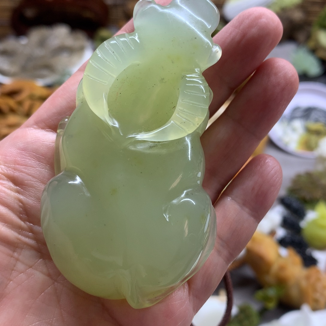 未镶嵌蛇纹石玉天然岫玉精雕仿真雕刻