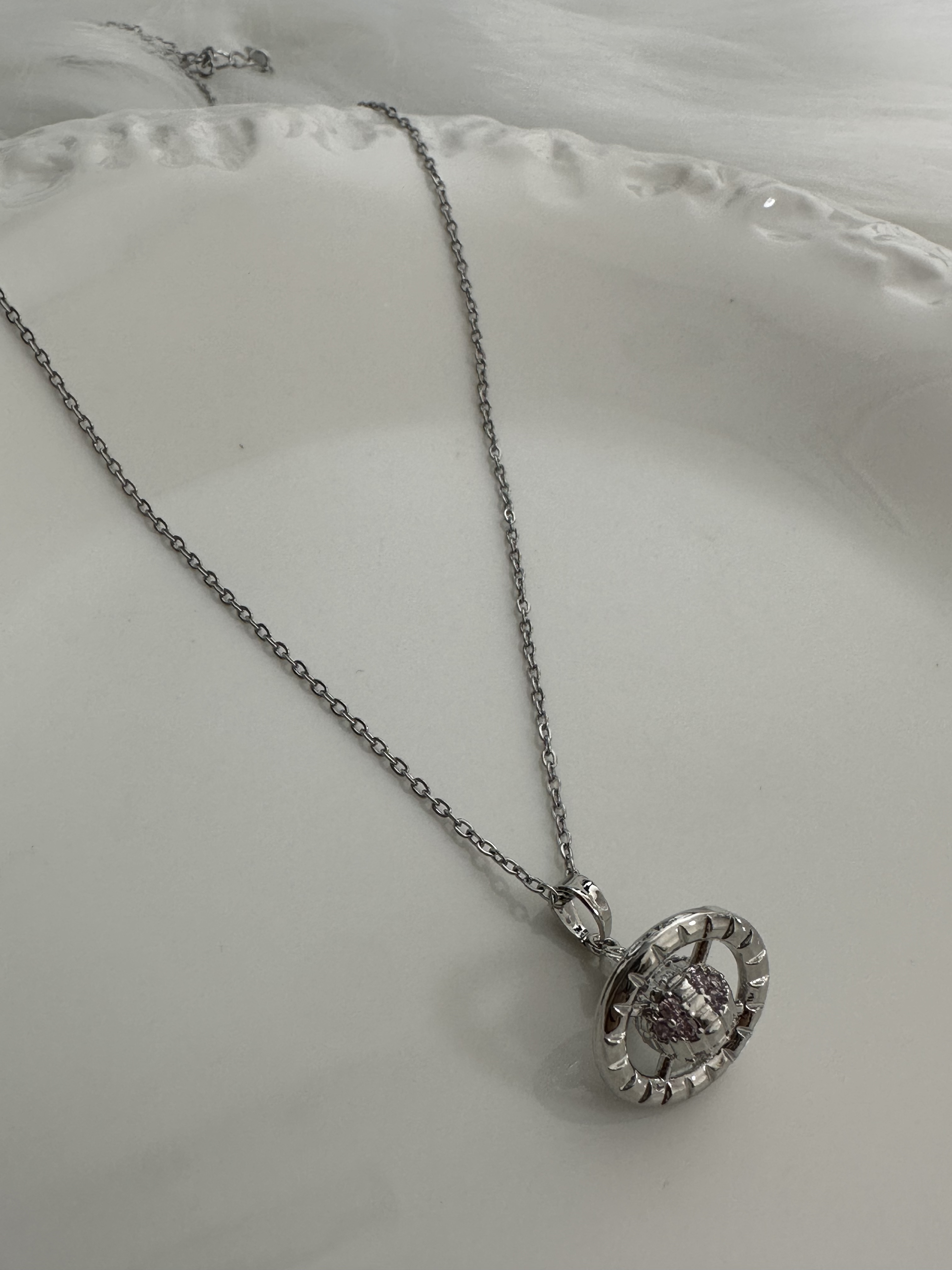 钛钢潮流精致土星项链