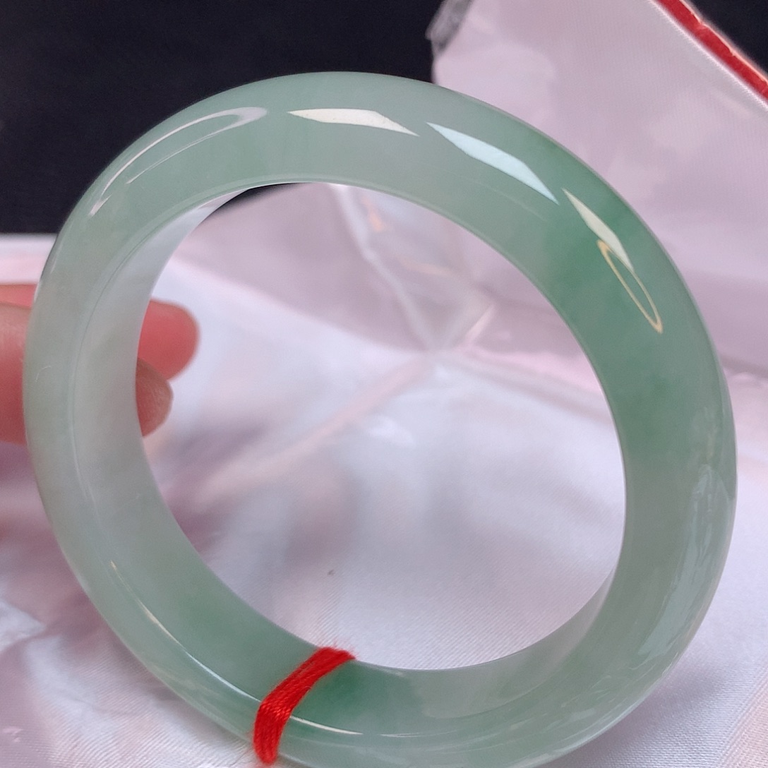 翡翠手镯未镶嵌圈*52 翡翠手镯