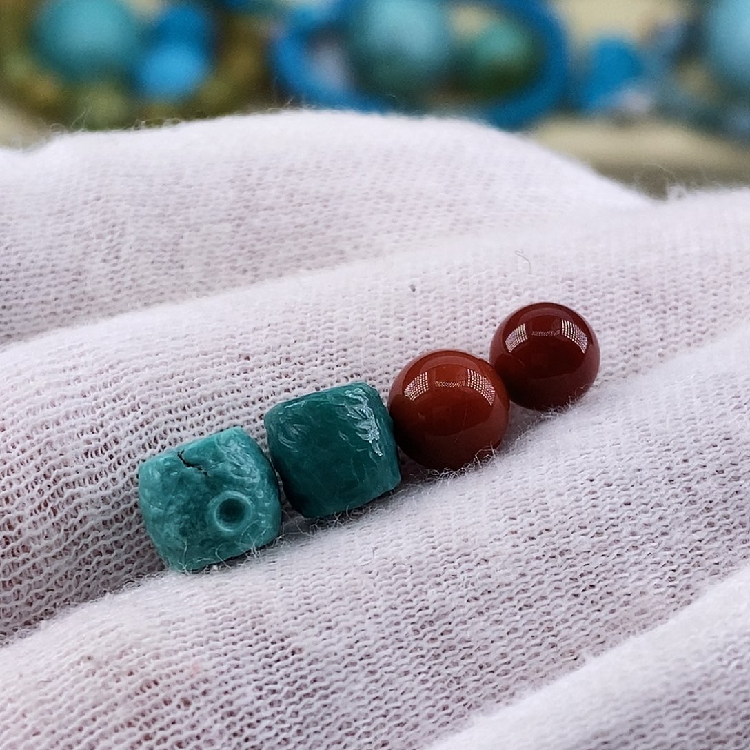 南红玛瑙未镶嵌珠宝奇石