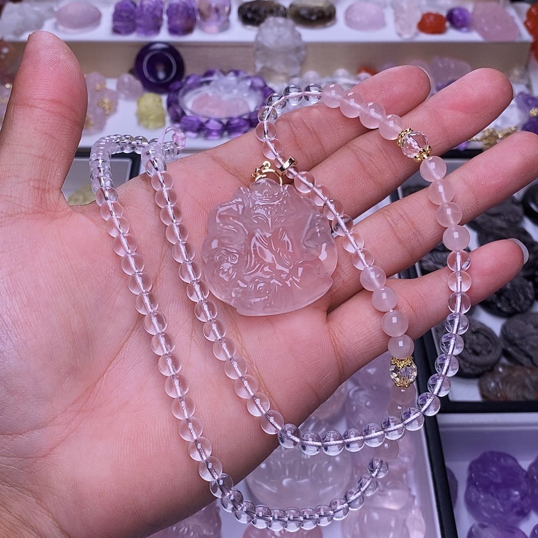 水晶颈饰未镶嵌粉水晶五仙狐 送链子