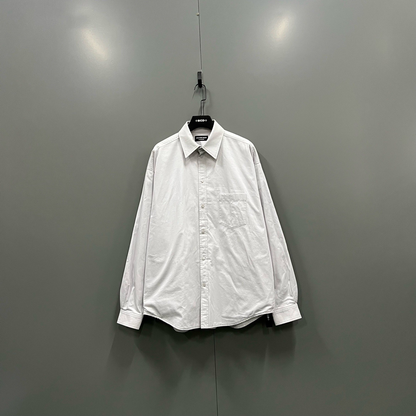 99新 Balenciaga/巴黎世家 bc1224 纯色刺绣衬衫 48码 017767