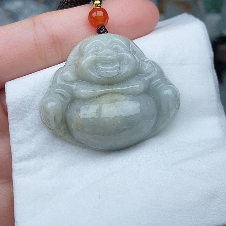 翡翠未镶嵌颈饰翡翠有微瑕