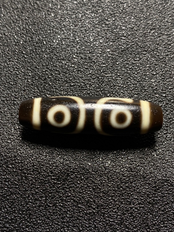 建诚超顶极黑白宝盖三眼玛瑙珠